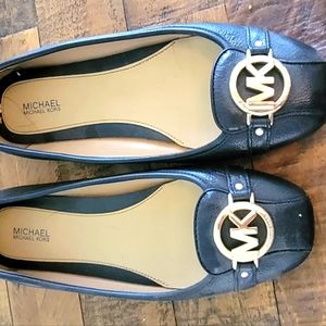 Micheal kors flats